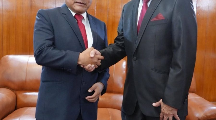 Dr. Víctor Lau Torres, Vicerrector de Investigación de la Universidad Nacional de Trujillo, mantuvo una reunión de coordinación con el Dr. Raúl Siche Jara